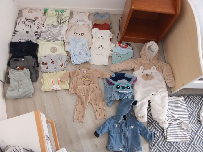 Lot vêtements 6 mois