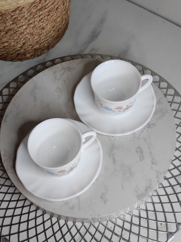 Tasses arcopal fleurs bois de senteur - photo numéro 4
