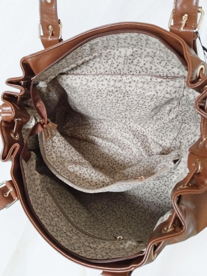 Grand sac cabas A4 camel craquelé Flora Co - photo numéro 4