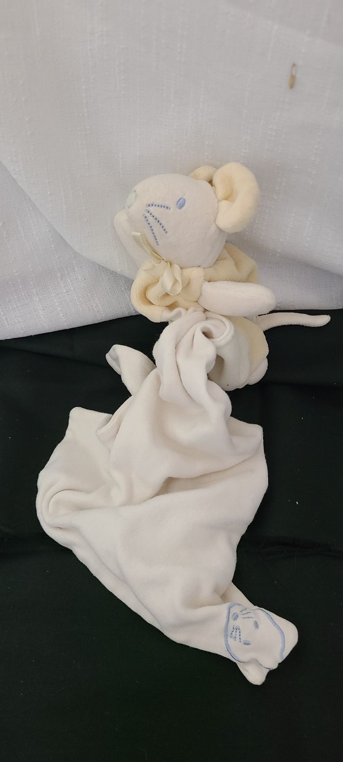 Doudou mouchoir souris SUCRE D'ORGE jaune vert 20 cm - photo numéro 4