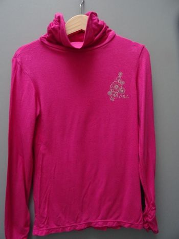 T-shirt à col roulé rose fuchsia
