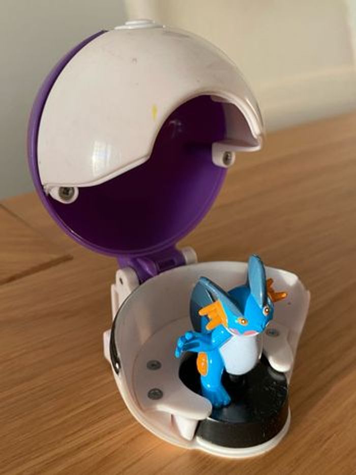 Pokémon lançeur Pokeball + figurine extra bille - photo numéro 3