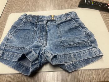 short, jeans, petite fille