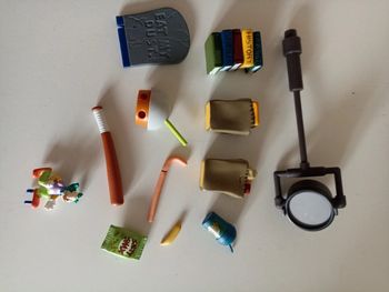 Lot 12 accessoires playmate simpson