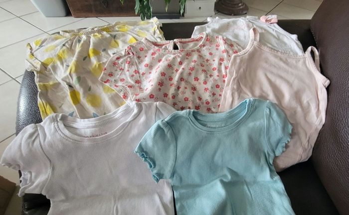 6 tee-shirts 9 -12 mois H&M , Vertbaudet , autre