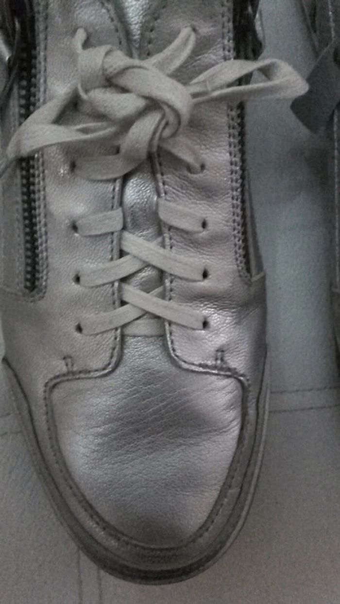 Paire de chaussures plates - photo numéro 4