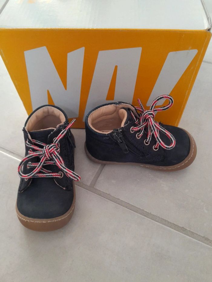 chaussures Na cuir marine 20 très bon état - photo numéro 3