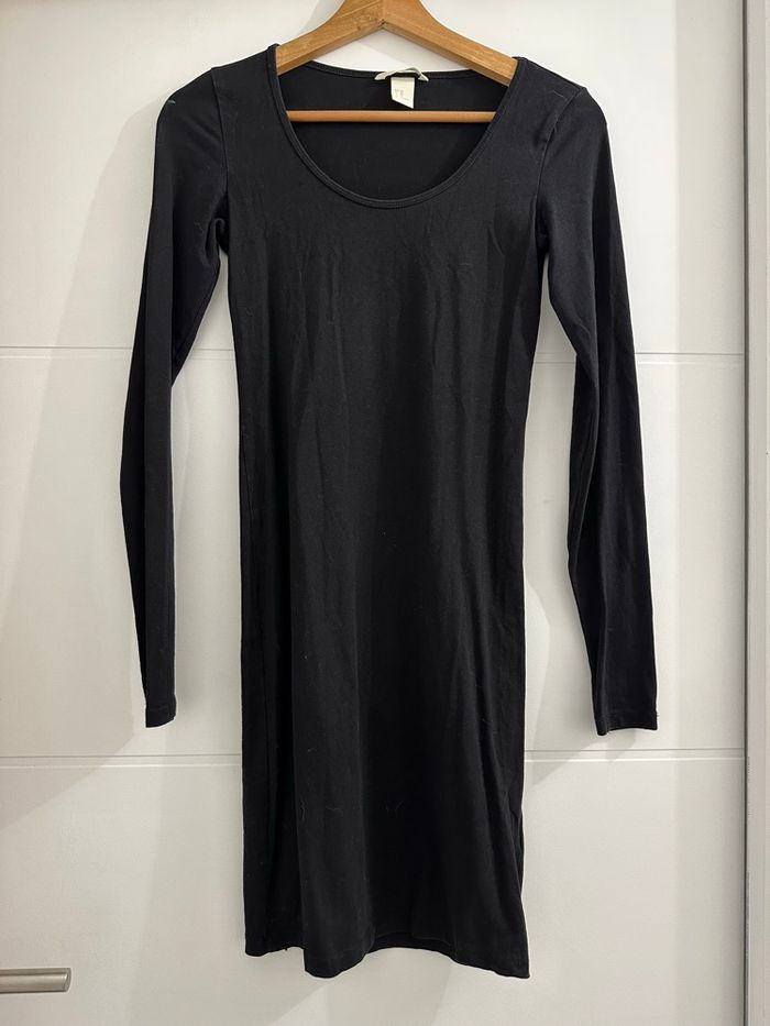 Robe noire - photo numéro 4