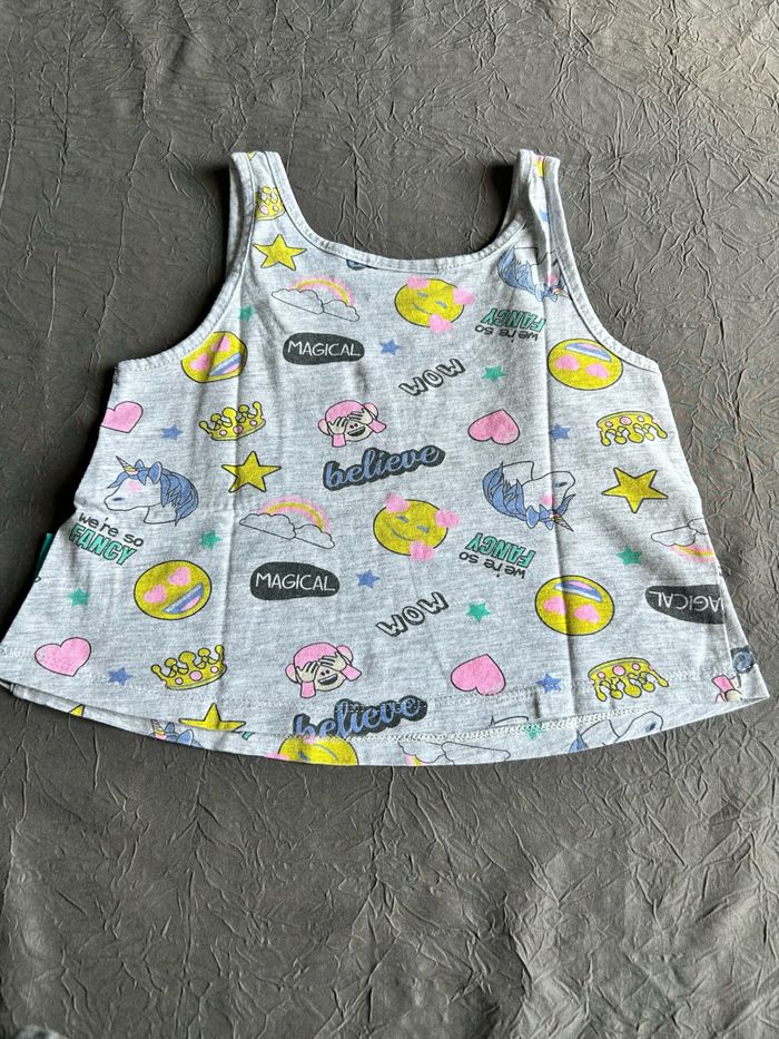 Lot de 3 t-shirts/débardeurs été fille 6 ans - photo numéro 7