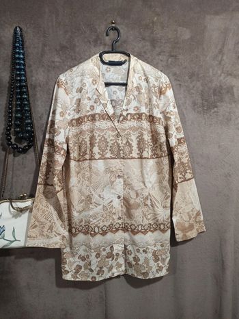 Blouse beige