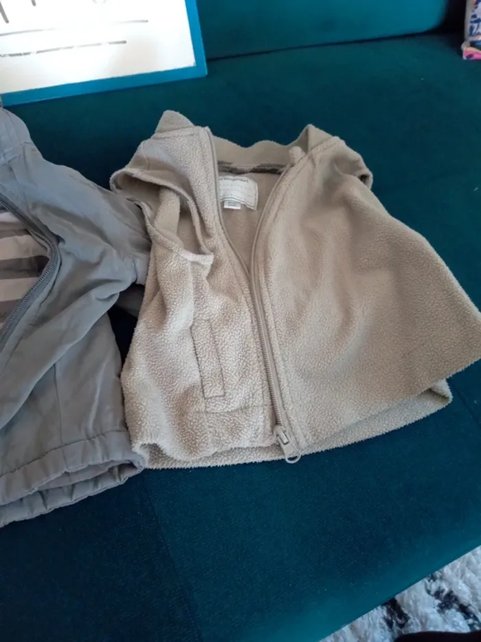 Blouson 2 en 1.     24mois - photo numéro 8
