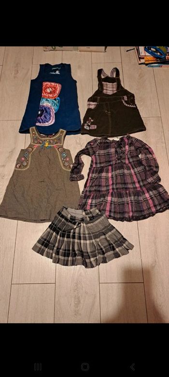 Lot robes 4 ans