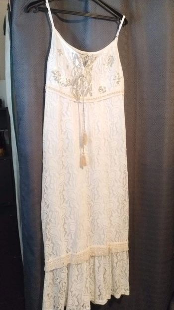 Robe longue dentelle