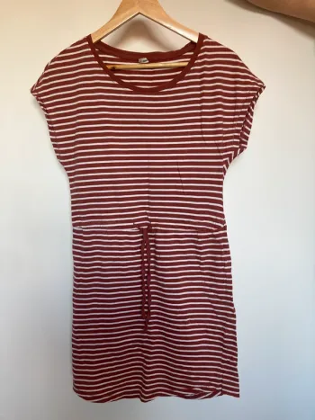 Robe légère à rayure