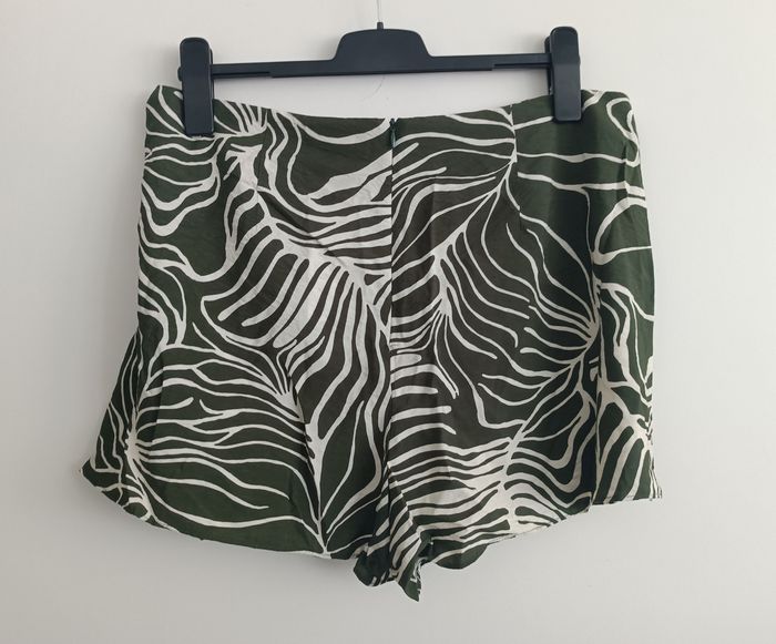 Jupe short vert kaki et crème. Primark. Taille L. Europe 42 / 44 - photo numéro 6