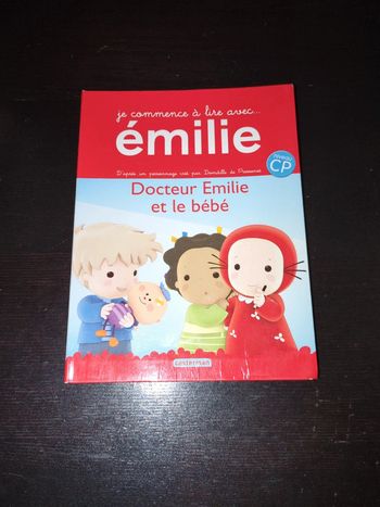 Premières lectures cp livre docteur Émilie et le bébé