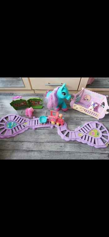 Lot poney jouet