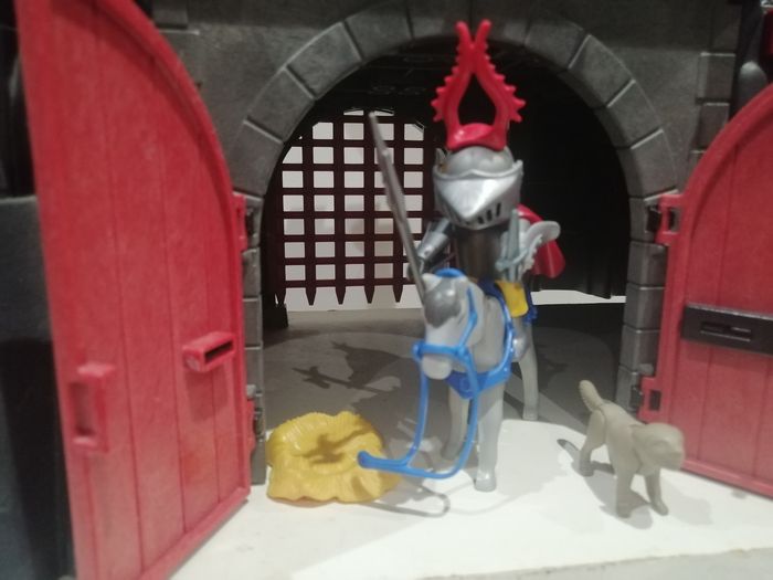 Grand château playmobil - photo numéro 2
