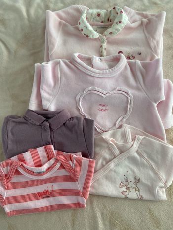 Vêtements neufs, Petit bateau trois mois