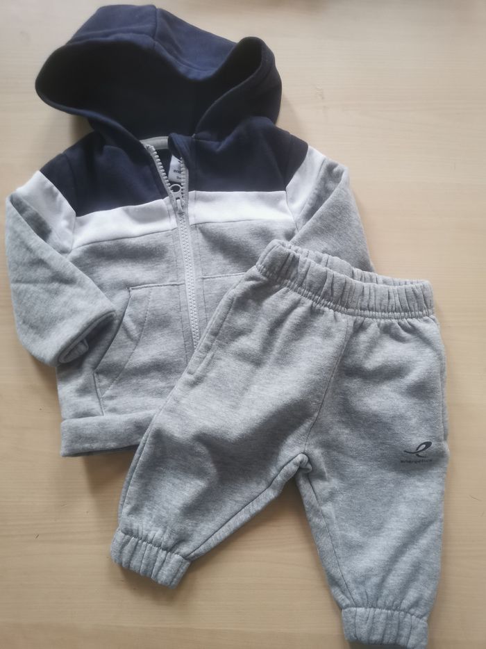 Ensemble jogging 9mois 74cm