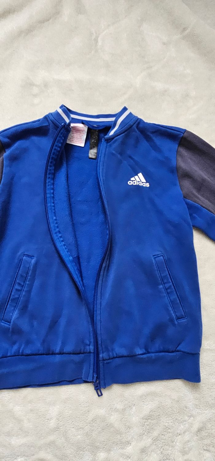 Ensemble de Adidas enfant taille  9-10 ans - photo numéro 7
