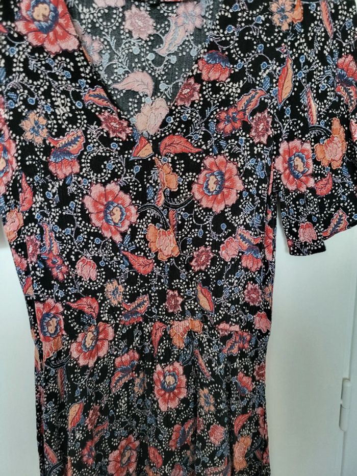 Robe noire motifs fleurs rouges Etam - photo numéro 3