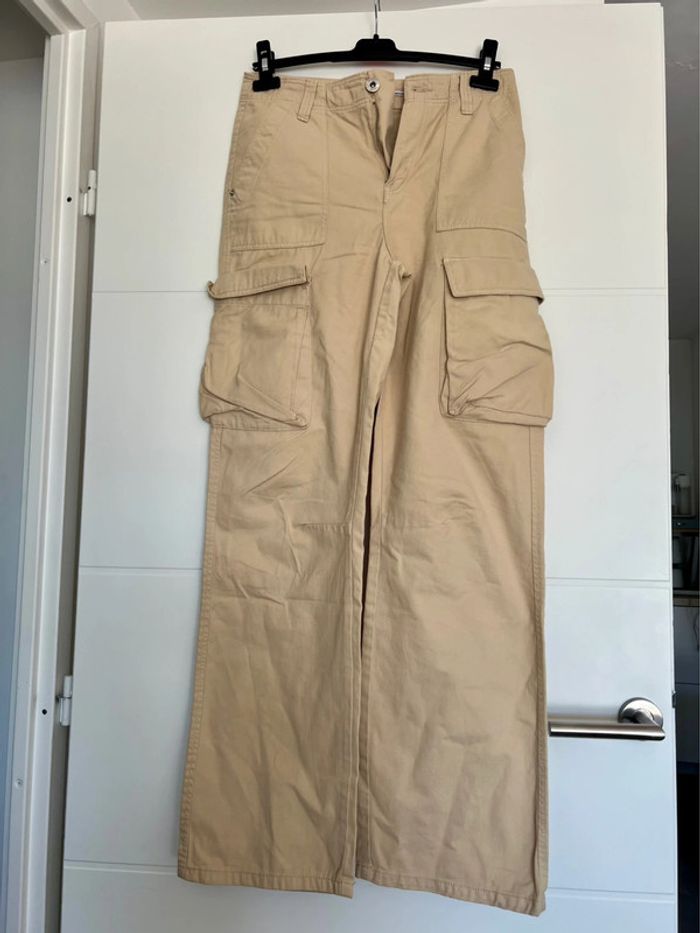 Pantalon Medium Rise Cargo Straight Beige Bershka Taille 36