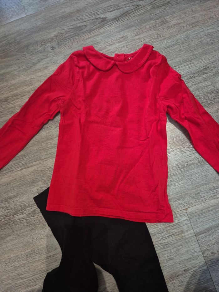 Tee shirt manches longues rouge et legging noir - photo numéro 3