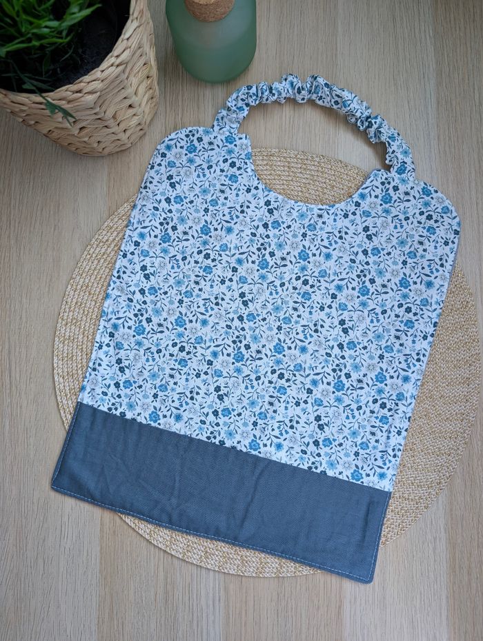 Serviette de cantine bleue fleurie - photo numéro 2