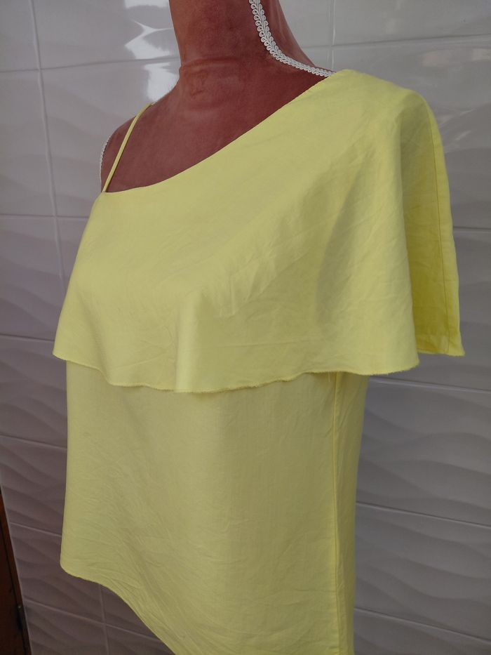 Top asymétrique jaune citron - photo numéro 5