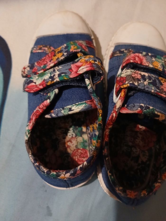 Chaussures bébé fille a scratch - photo numéro 1