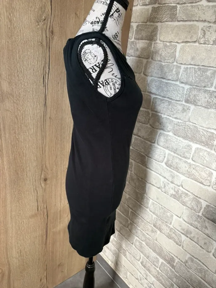 Robe noire taille 34 / XS - photo numéro 2