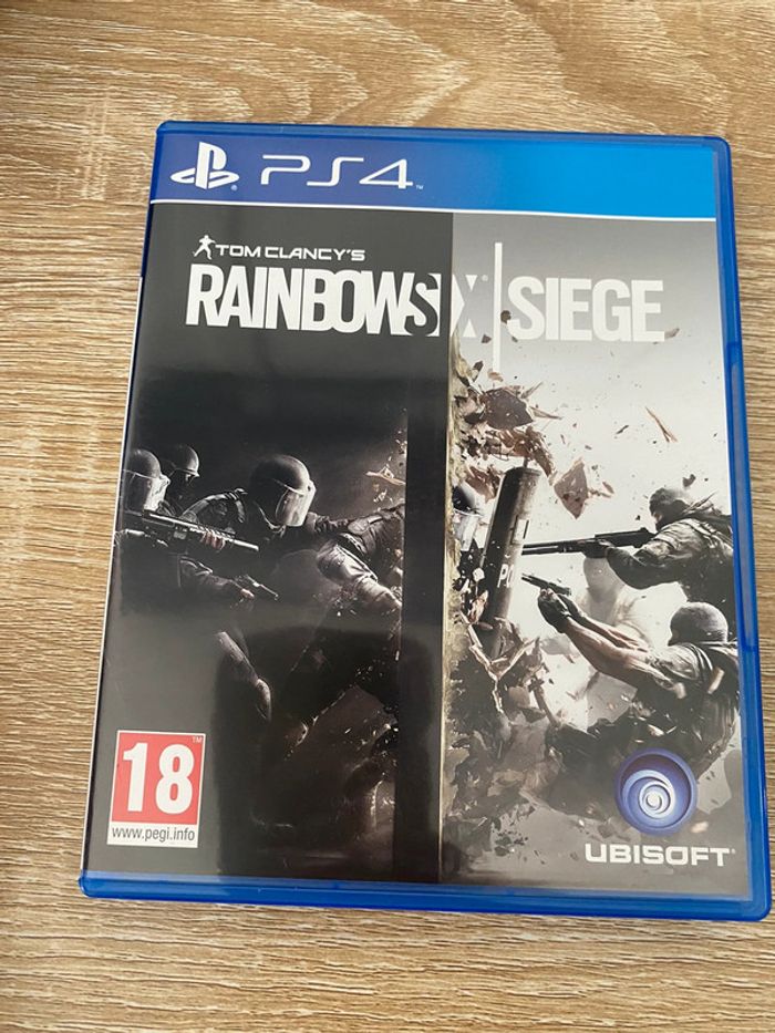 Jeu ps4 rainbow six siège