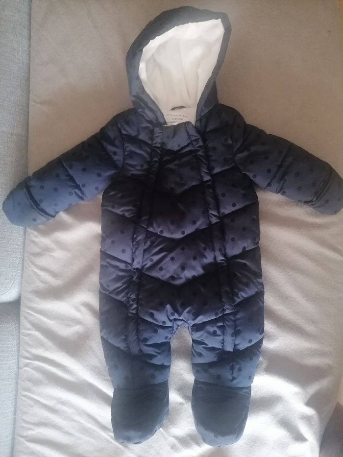 Combinaisons imperméables taille 3 à 6 mois