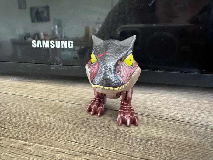 Jurassic World Snap Figurine