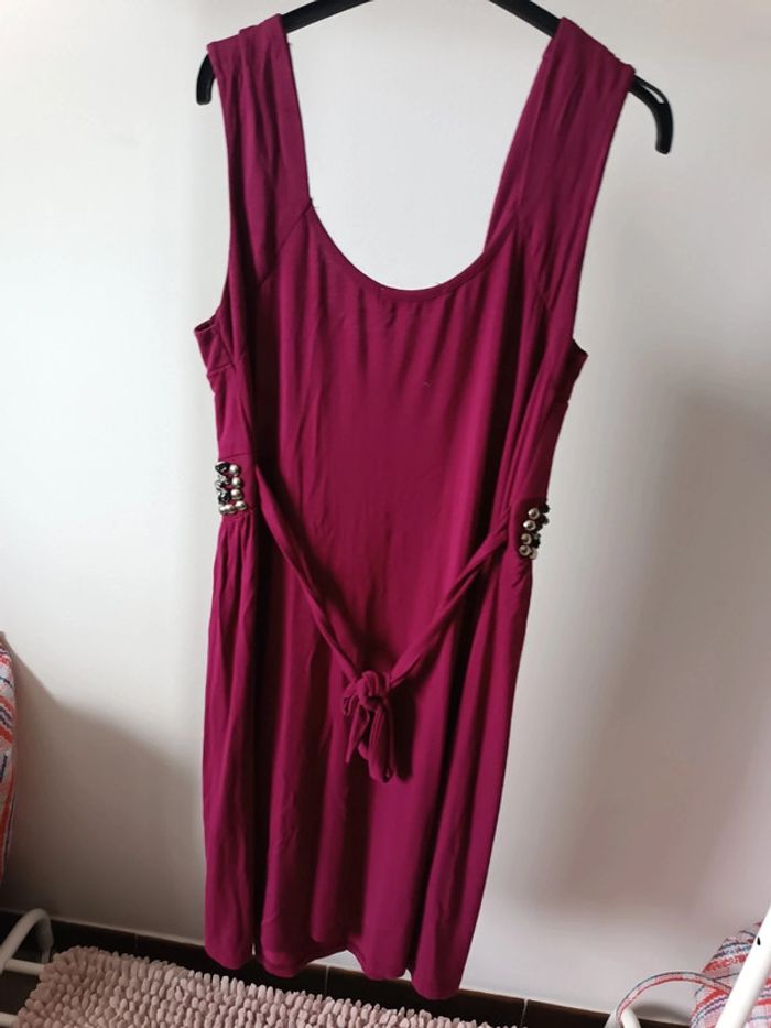 Robe midi couleur prune - modèle "romaine" - taille M/L - très bon état - photo numéro 3