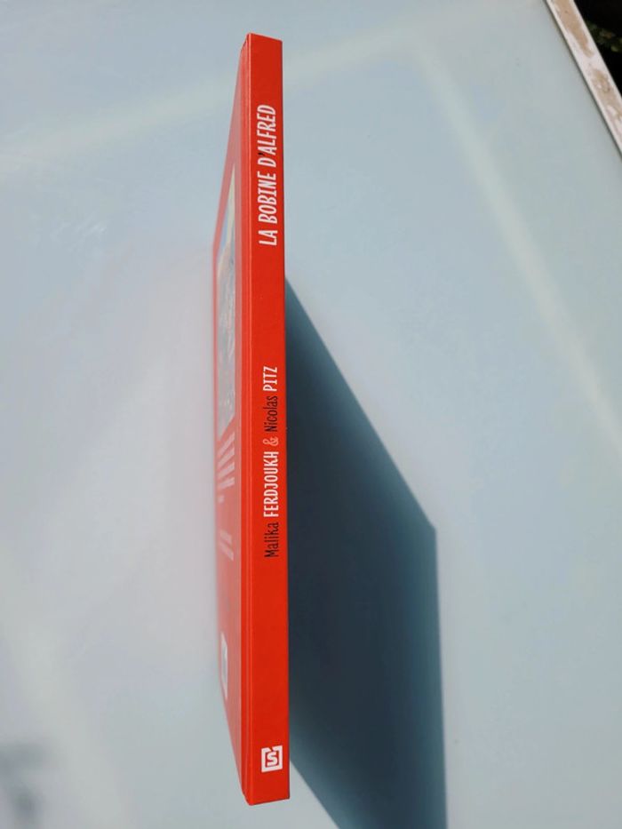 BD ado/adulte 📽 La Bobine d'Alfred 🎞 Rue des Sèvres - photo numéro 8