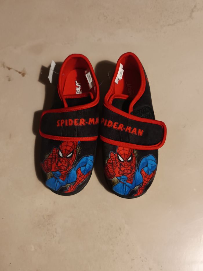 Pantoufles spiderman