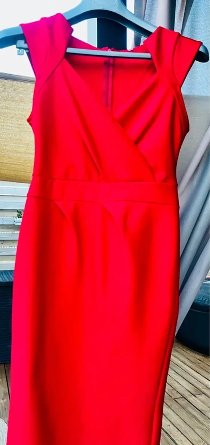 Robe rouge - photo numéro 2