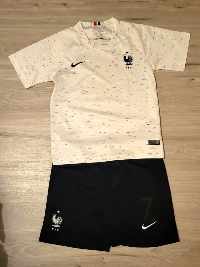 Tenue de foot 10 ans