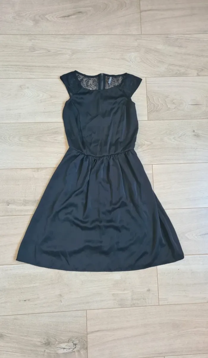 Robe Naf Naf 34 - photo numéro 7