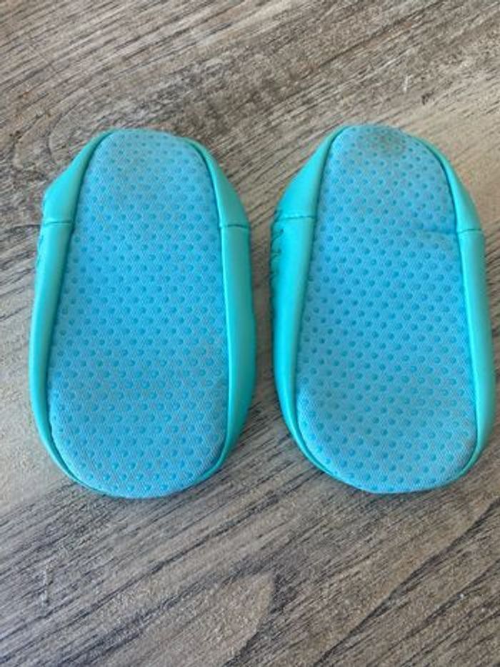 Chaussons antidérapants bébé unisexe garçon ou fille taille 22/23 - photo numéro 3