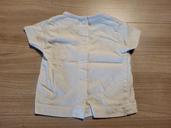 T-shirt taille 3 mois - photo numéro 2