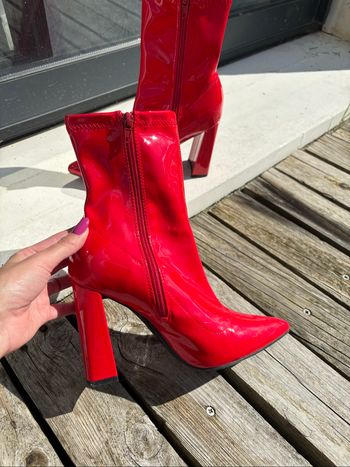 Bottines rouge vernis