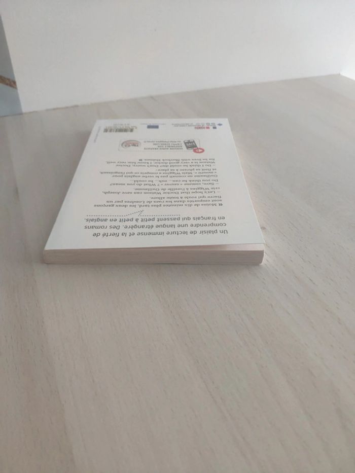 Livre poche jeunesse Wiggins Sherlock et le mysterious poison Nicodème pour lire l'anglais - photo numéro 5