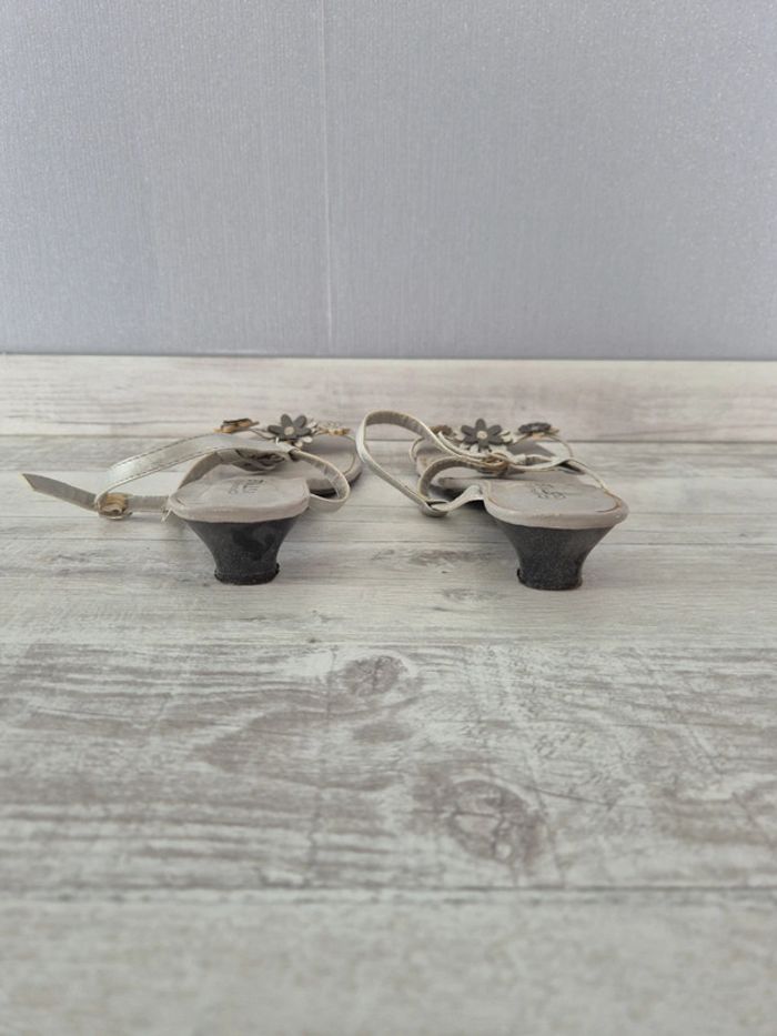 Sandales Pointure 41 - photo numéro 4