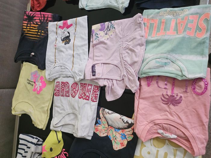 Lot de vêtements filles taille 8 ans - photo numéro 3