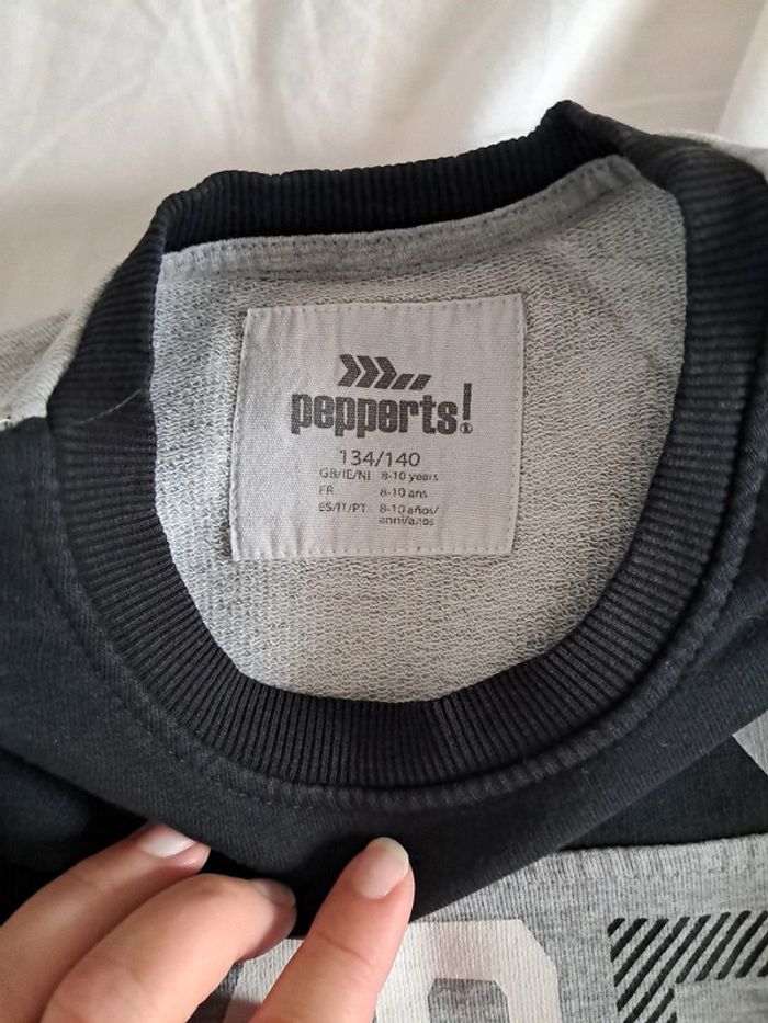 3 Sweat-shirt 8ans - photo numéro 5