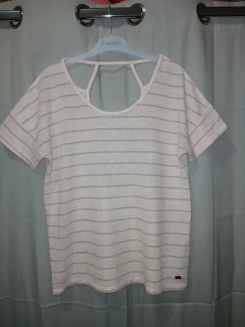 🩷 T-shirt manches courtes taille L.