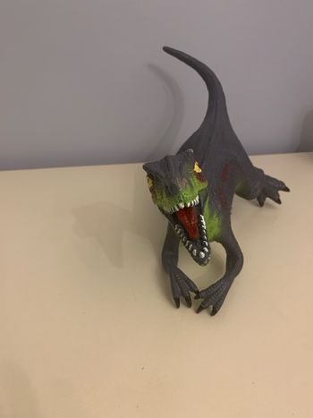 Figurine dinosaure